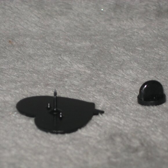 Horror Halloween Michael Myers You're My Pumpkin Enamel Pin 251031A2 - Picture 6 of 6